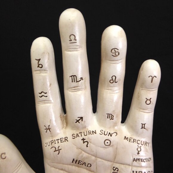 NEW 7.5” EBROS PSYCHIC FORTUNE TELLER PALMISTRY HAND PALM READING GOTHIC ODDITY - Picture 2 of 8